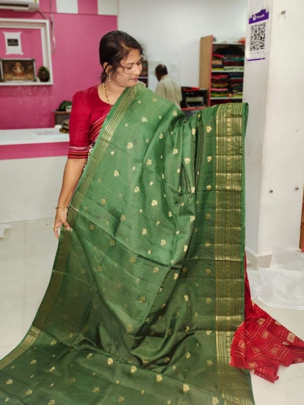 Rawmango silk sarees kanchi style saree with contrast blouse