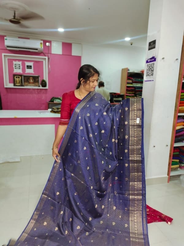 Rawmango silk sarees kanchi style saree with contrast blouse