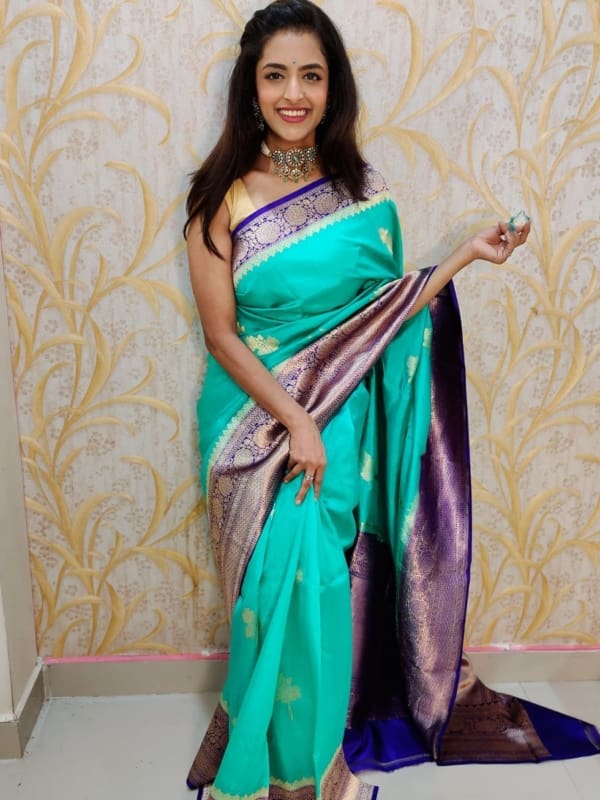 Pure silk mark certified rawmango silk saree with kanchi boaders with contrast blouse and pallu