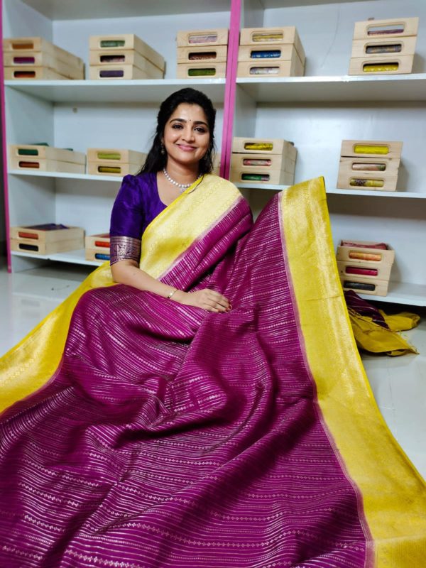Matka crepsilk saree with contrast kanchi boaders with contrast blouse and pallu