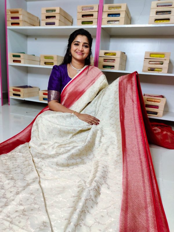 Matka crepsilk saree with contrast kanchi boaders with contrast blouse and pallu