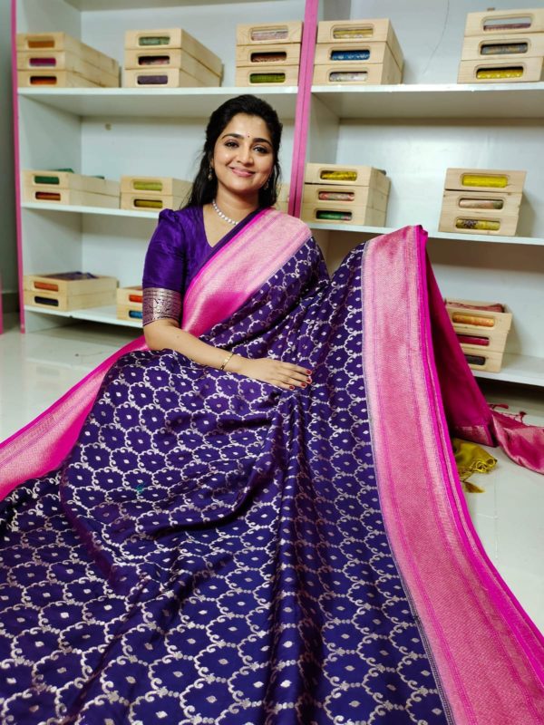 Matka crepsilk saree with contrast kanchi boaders with contrast blouse and pallu