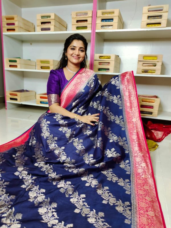 Matka crepsilk saree with contrast kanchi boaders with contrast blouse and pallu