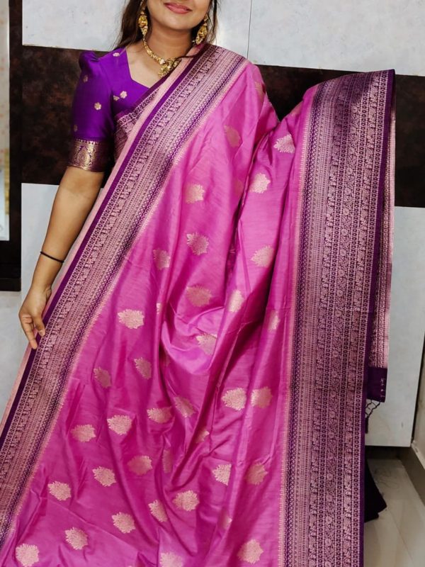 Dupiyana silk saree with contrast blouse and pallu
