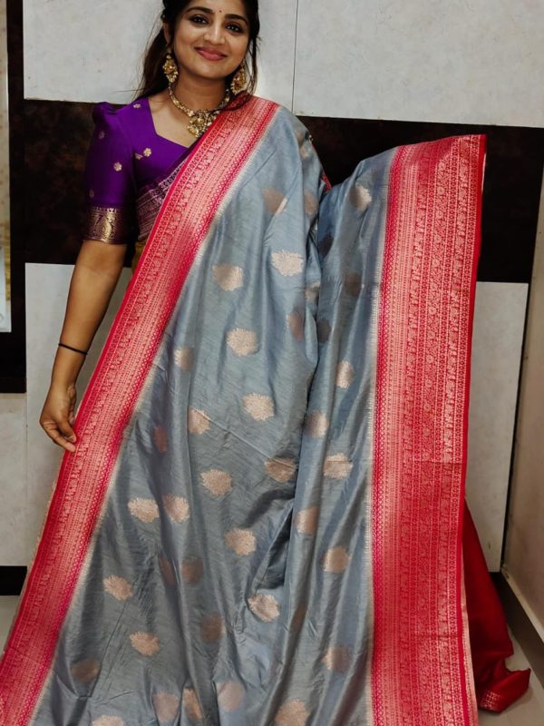 Dupiyana silk saree with contrast blouse and pallu