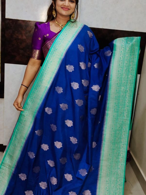 Dupiyana silk saree with contrast blouse and pallu
