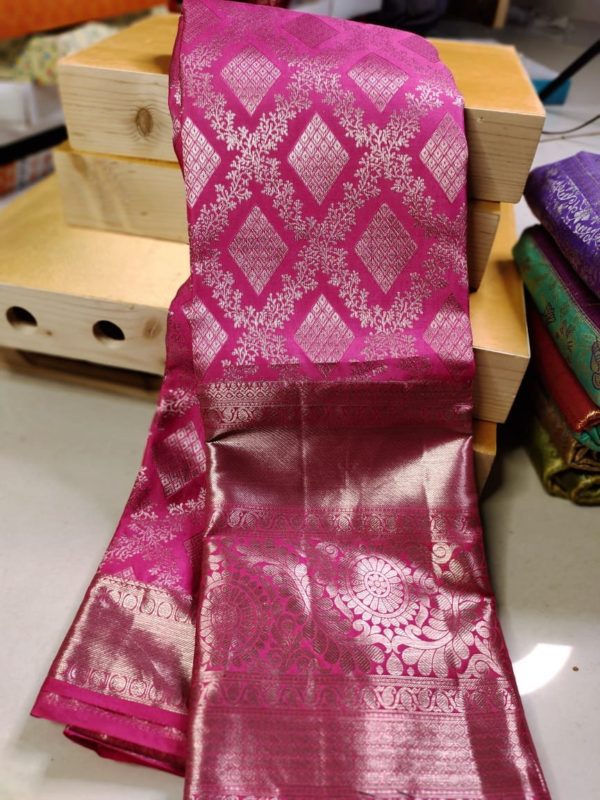 100% silk mark certified kanjivaram pattu saree 
80% offer sarees