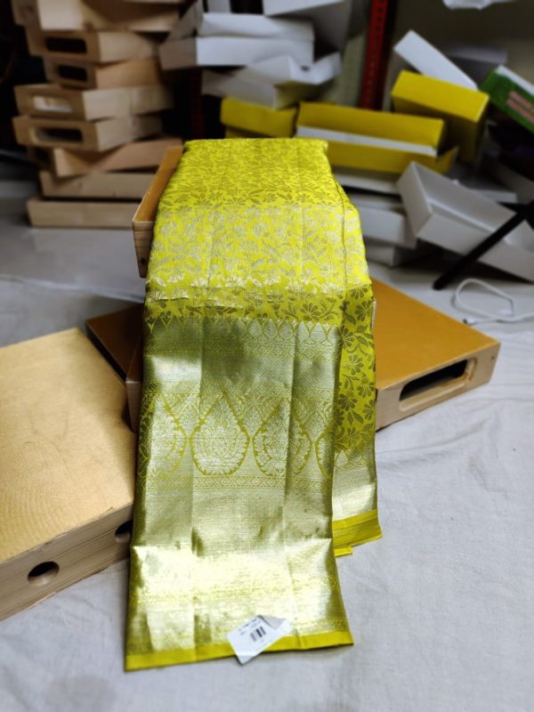 100% silk mark certified kanjivaram pattu saree 
80% offer sarees