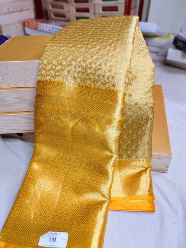 100% silk mark certified kanjivaram pattu saree 
80% offer sarees