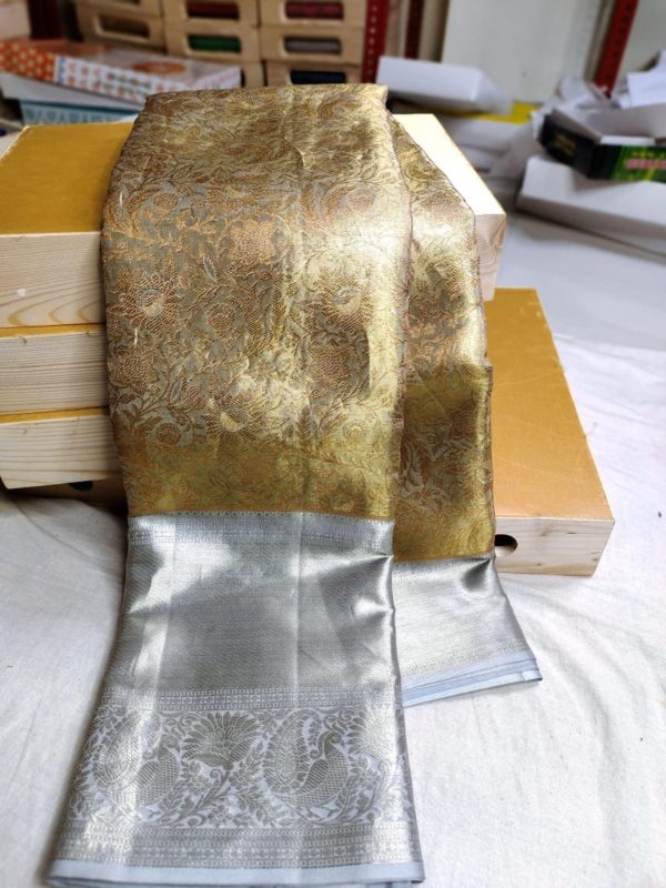 100% silk mark certified kanjivaram pattu saree 
80% offer sarees
