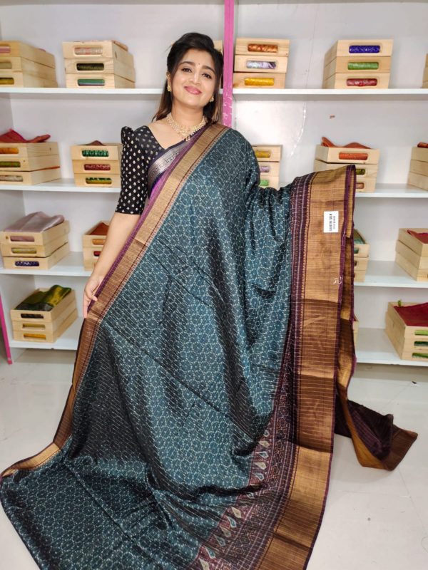 Crepe dola silk saree
