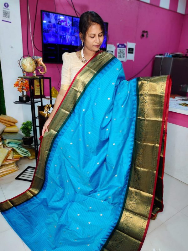 Premium Gadwal Silk
