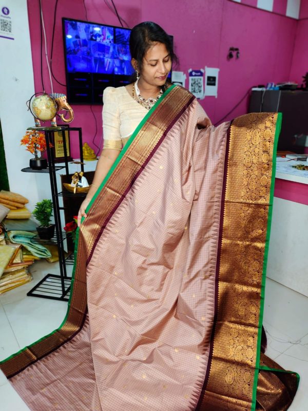 Premium Gadwal Silk