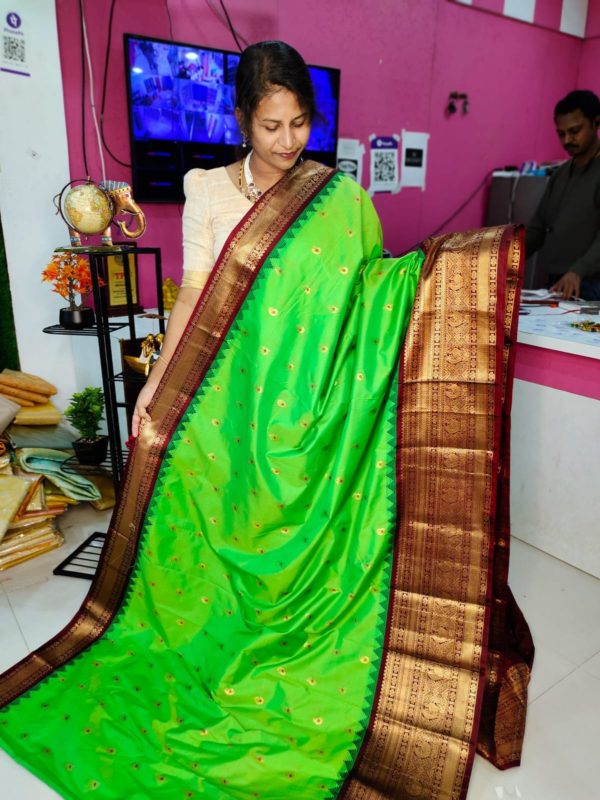 Premium Gadwal Silk