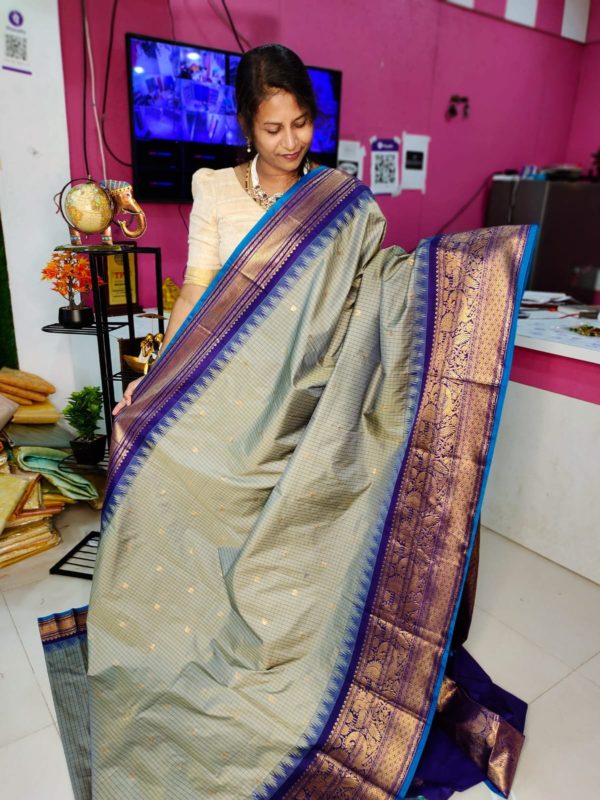 Premium Gadwal Silk