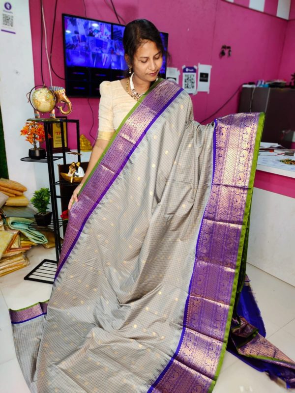 Premium Gadwal Silk