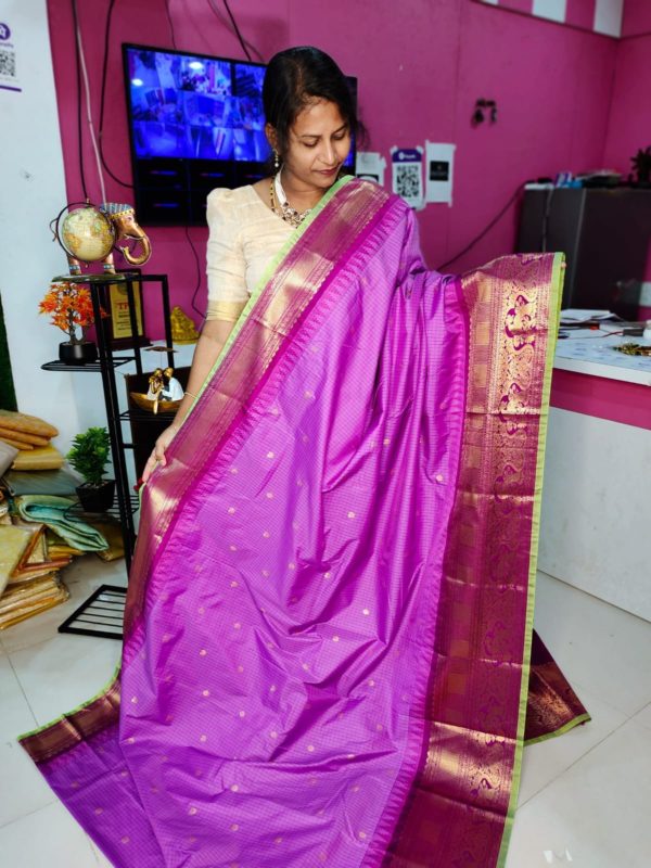 Premium Gadwal Silk