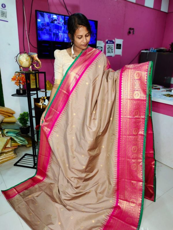Premium Gadwal Silk