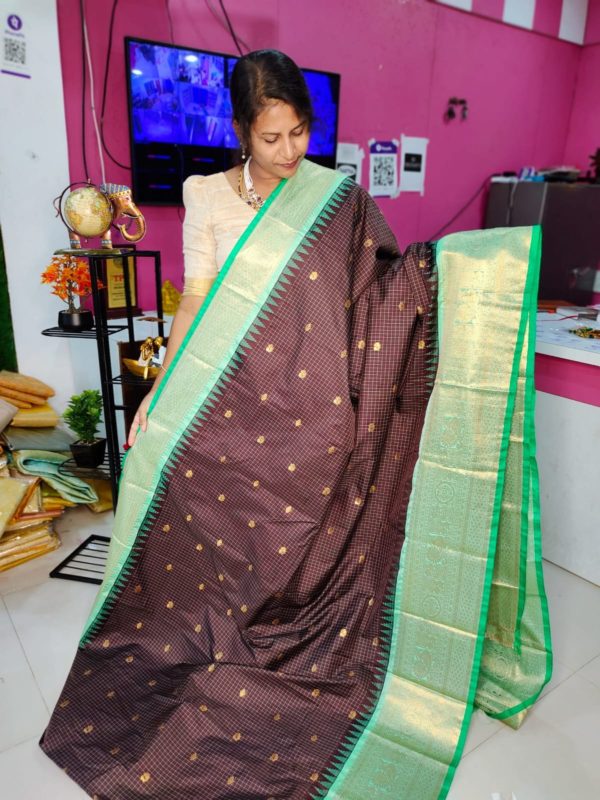 Premium Gadwal Silk