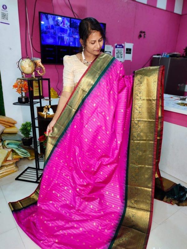 Premium Gadwal Silk
