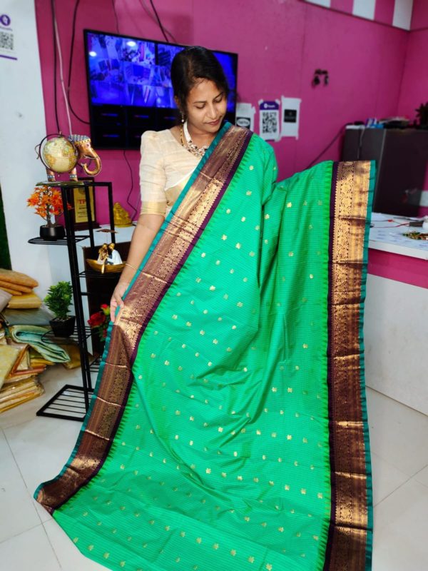 Premium Gadwal Silk