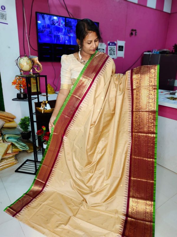 Premium Gadwal Silk