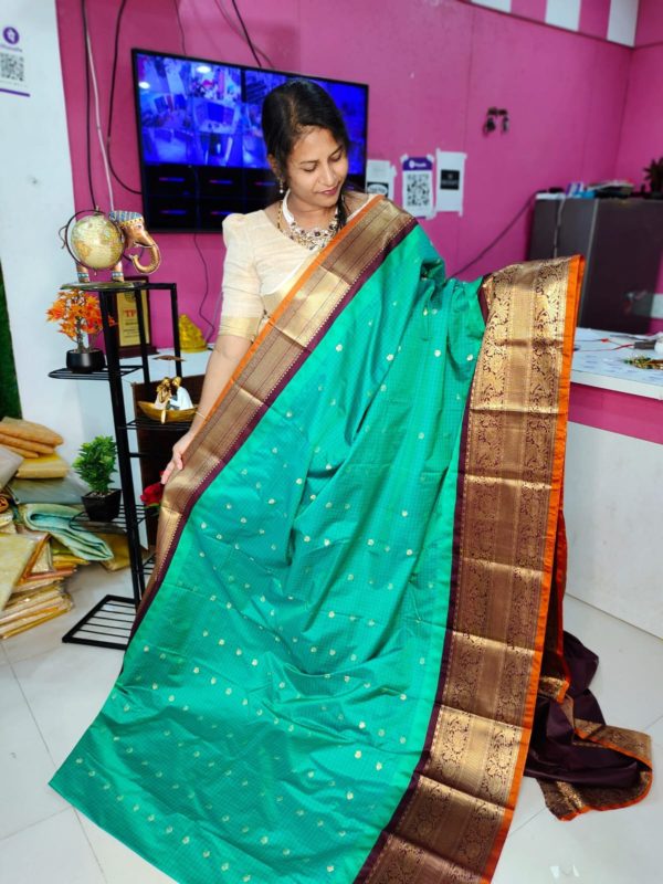 Premium Gadwal Silk
