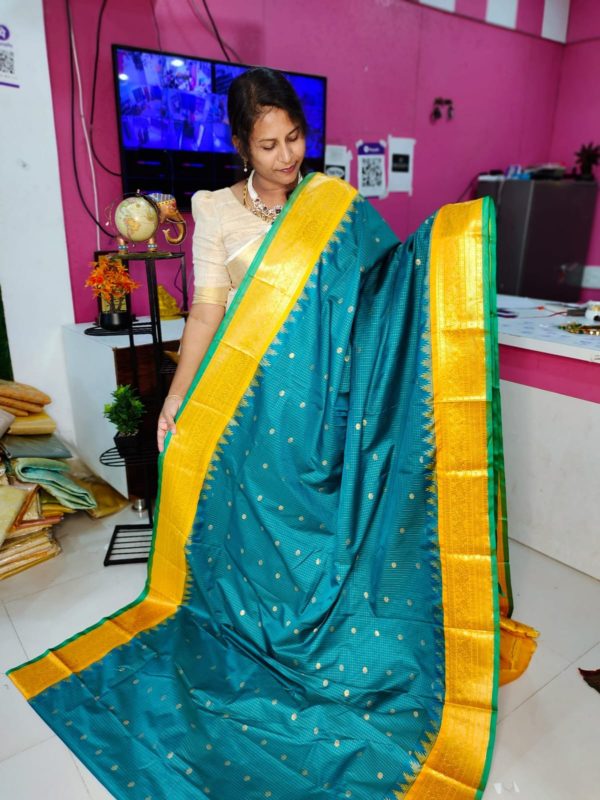 Premium Gadwal Silk