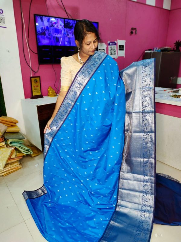 Premium Gadwal Silk