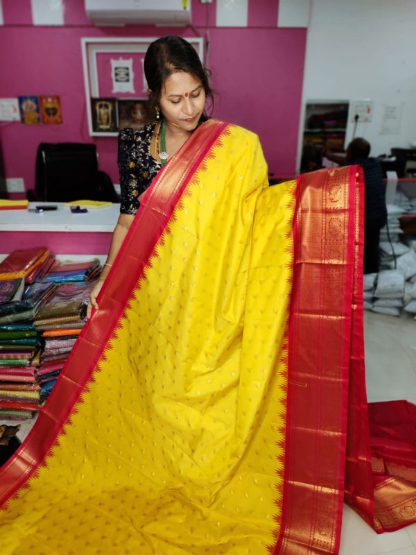 Primium gadwal silk sarees 2500