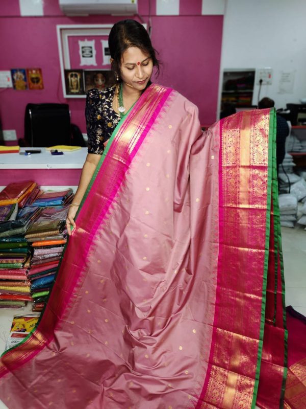 Primium gadwal silk sarees 2500