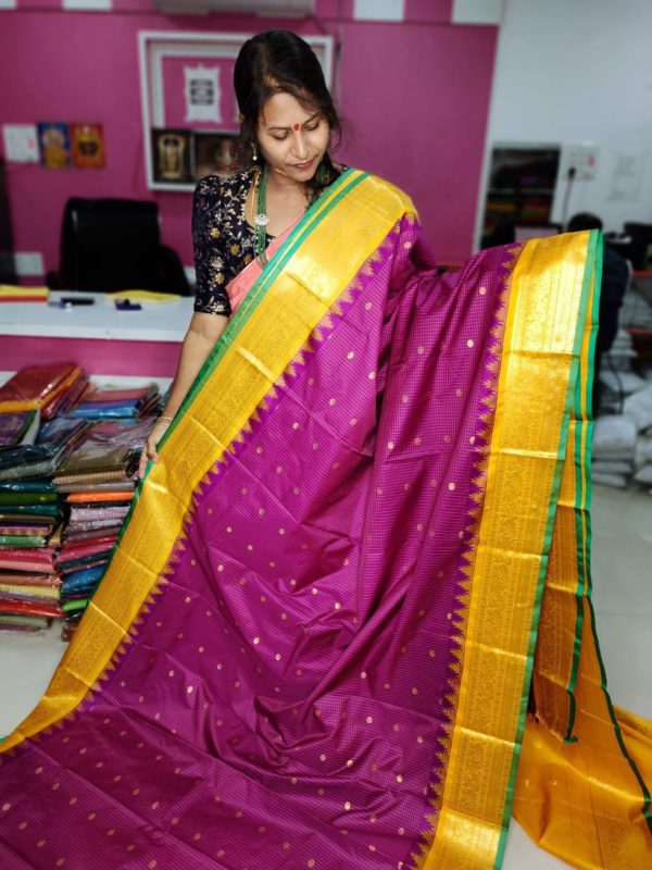 Primium gadwal silk sarees 2500