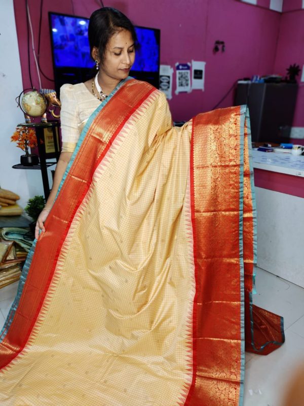 Primeme gadwal silk