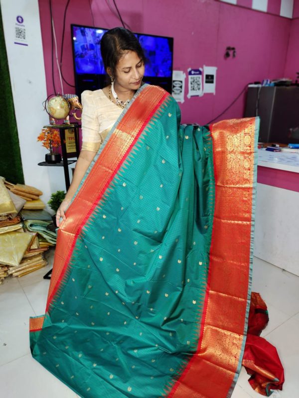 Primeme gadwal silk