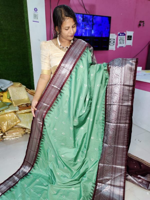Primeme gadwal silk