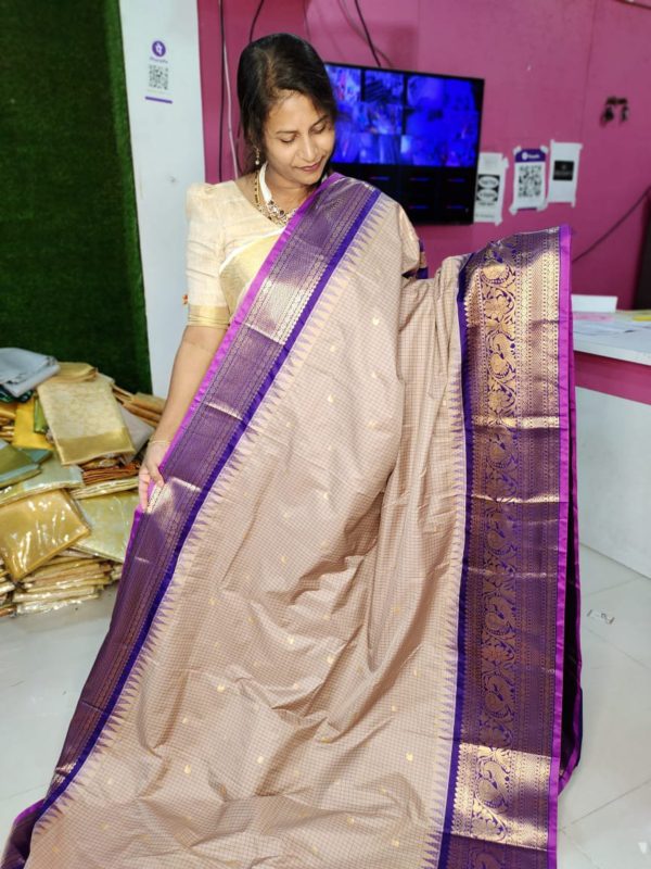 Primeme gadwal silk