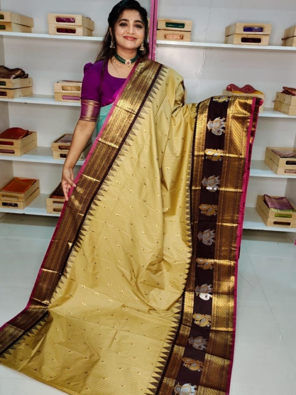 40% offer primeme gadwal silk saree