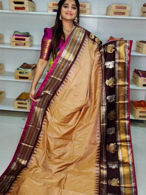40% offer primeme gadwal silk saree