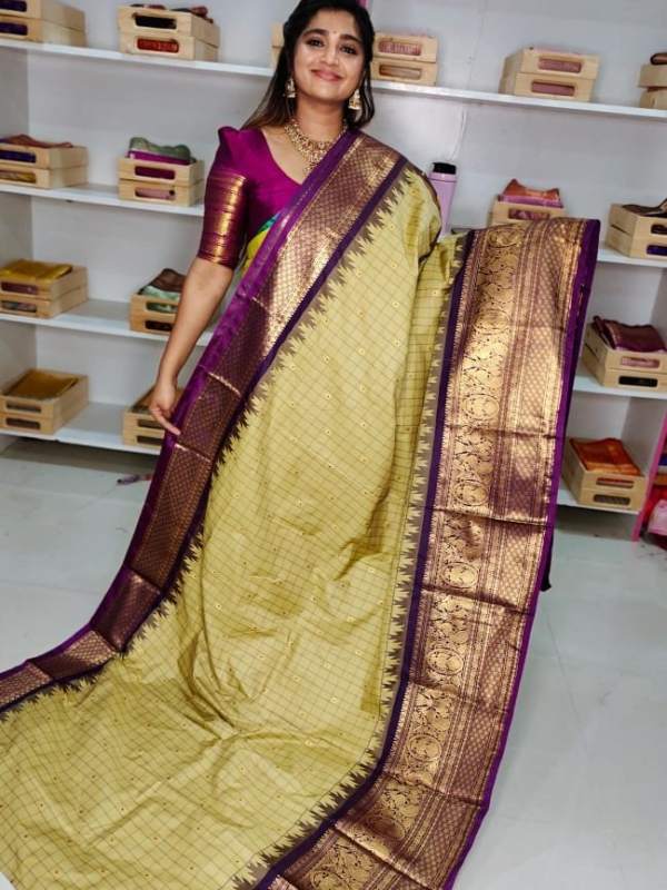 40% offer primeme gadwal silk saree
