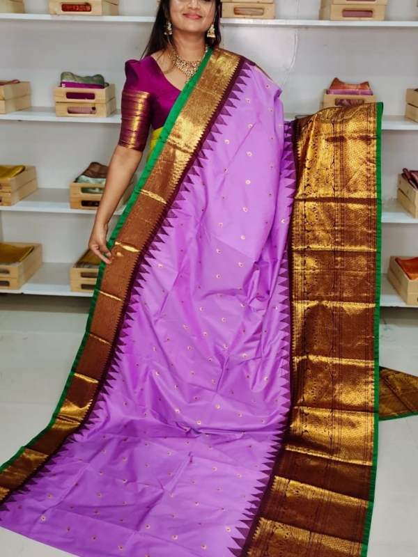 40% offer primeme gadwal silk saree