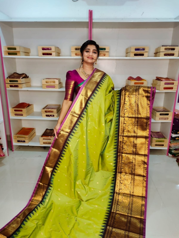 40% offer primeme gadwal silk saree