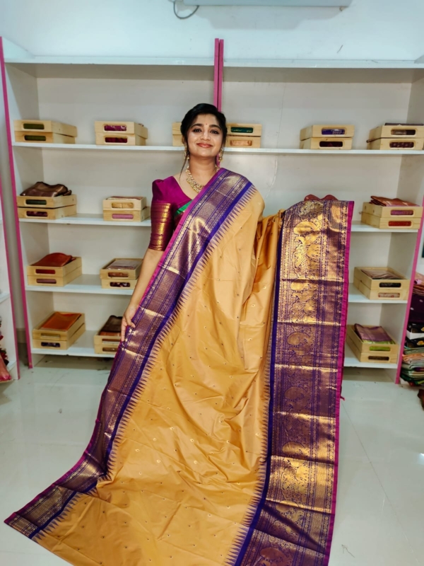 40% offer primeme gadwal silk saree