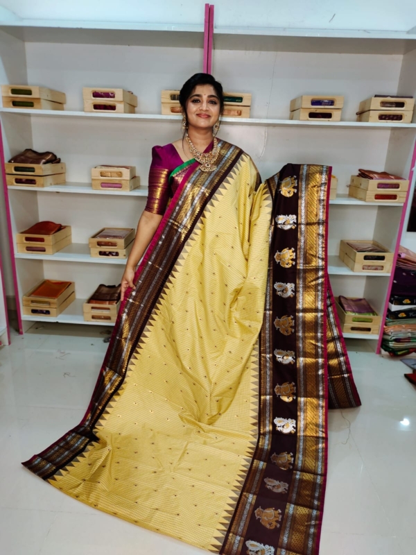 40% offer primeme gadwal silk saree