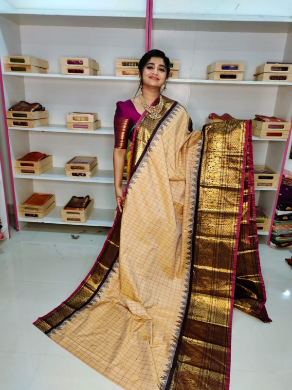 40% offer primeme gadwal silk saree
