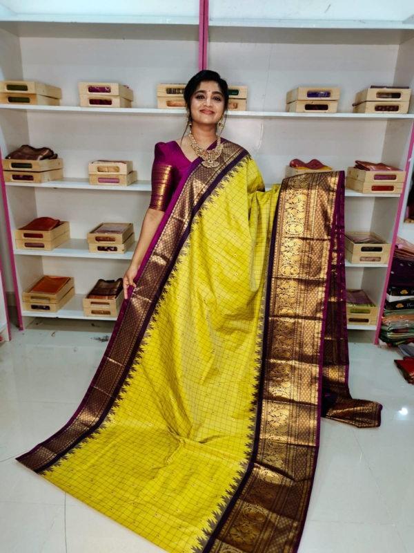 40% offer primeme gadwal silk saree