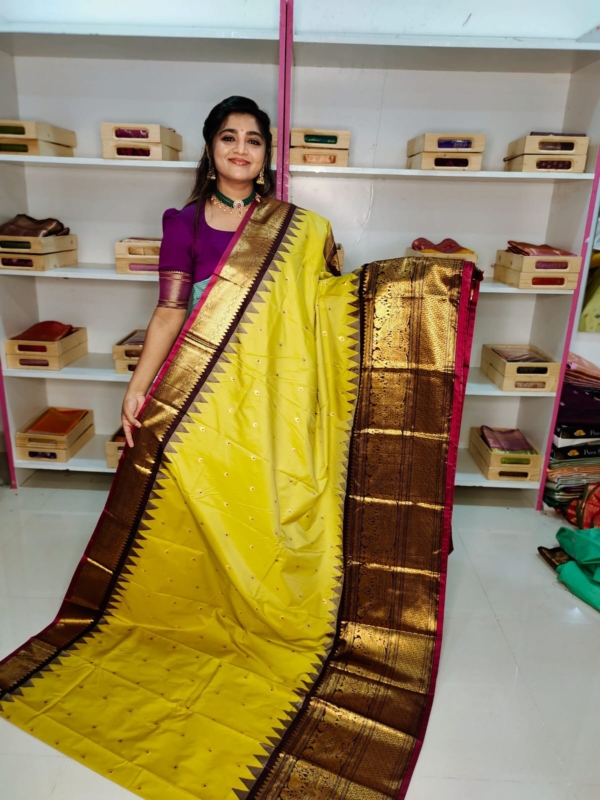 40% offer primeme gadwal silk saree