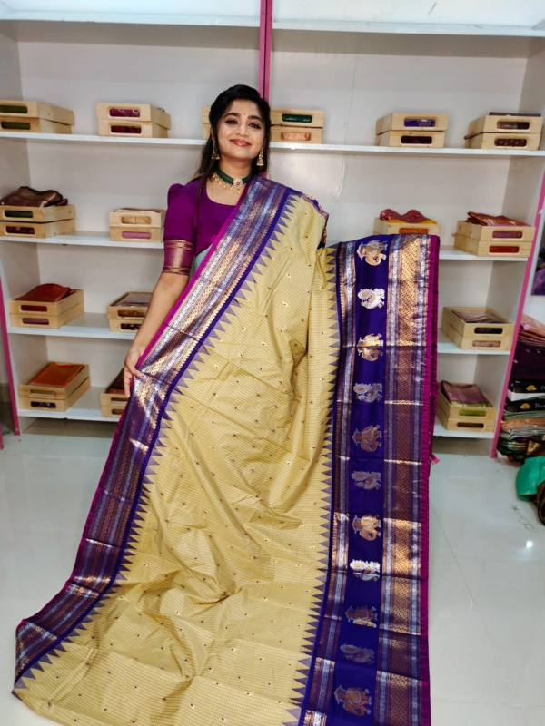 40% offer primeme gadwal silk saree