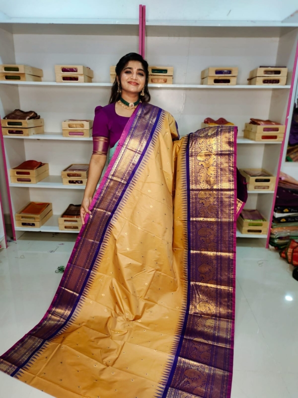 40% offer primeme gadwal silk saree