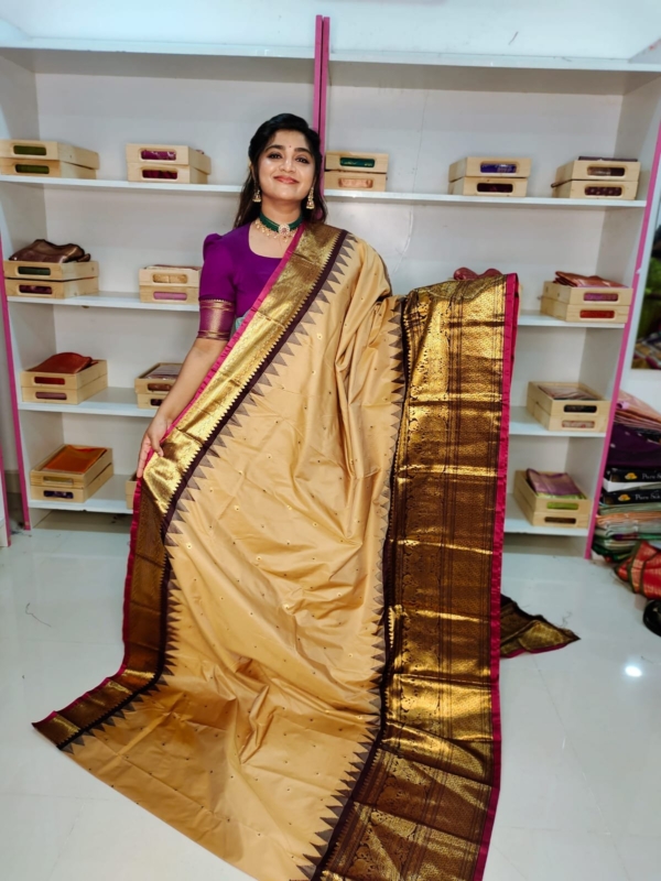 40% offer primeme gadwal silk saree