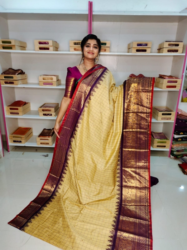 40% offer primeme gadwal silk saree